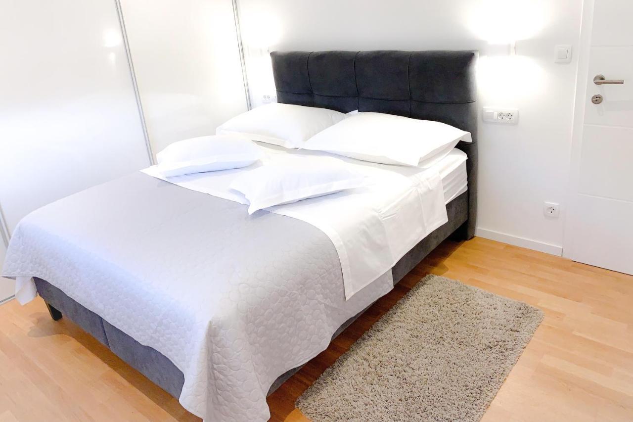 G Apartment Podstrana Eksteriør billede