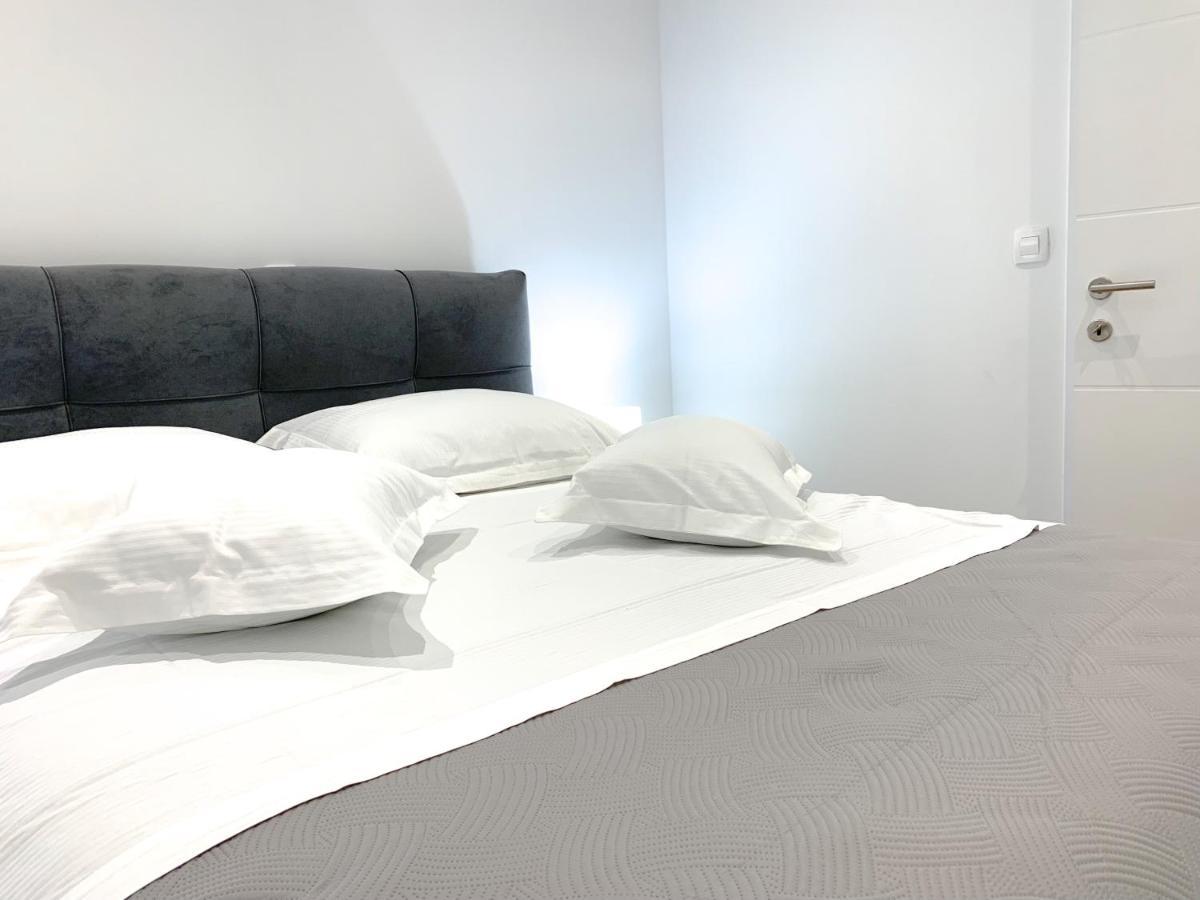 G Apartment Podstrana Eksteriør billede